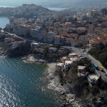 Endless Blue Sea House *